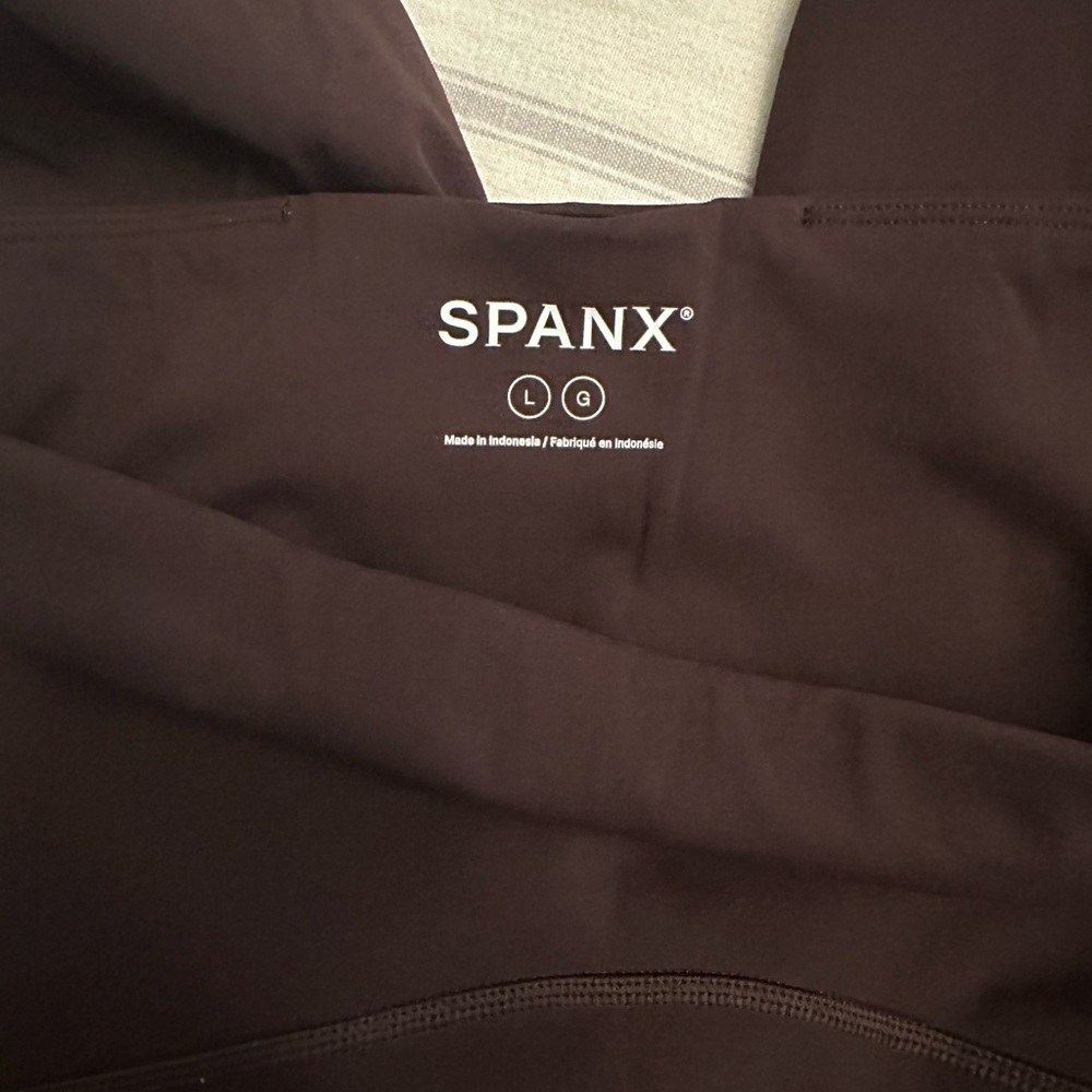 SPANX Booty Boost Flare Leg Rich Chocolate Leggings Yoga Pants